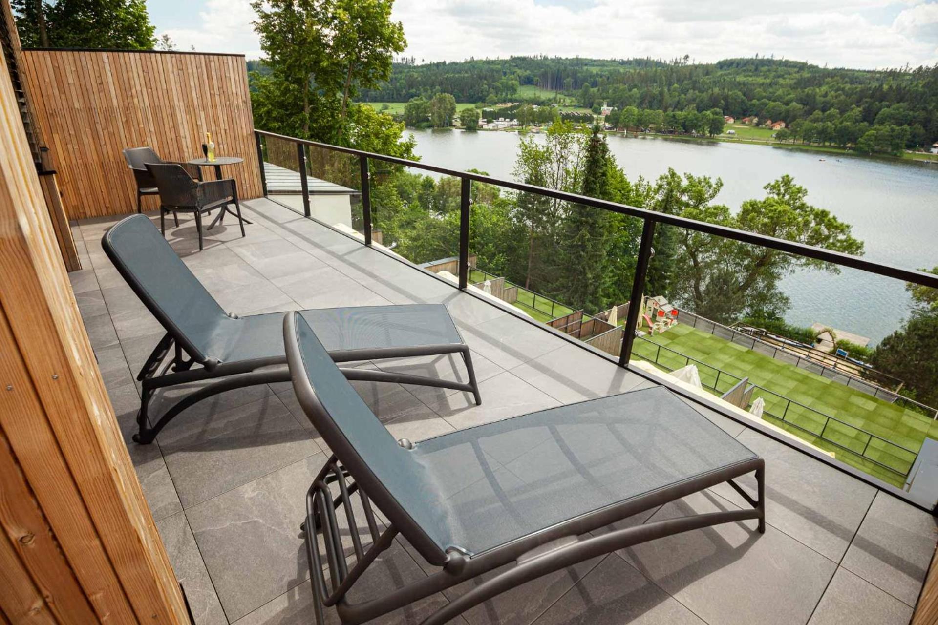 Hotel Kras Едовнице Экстерьер фото
