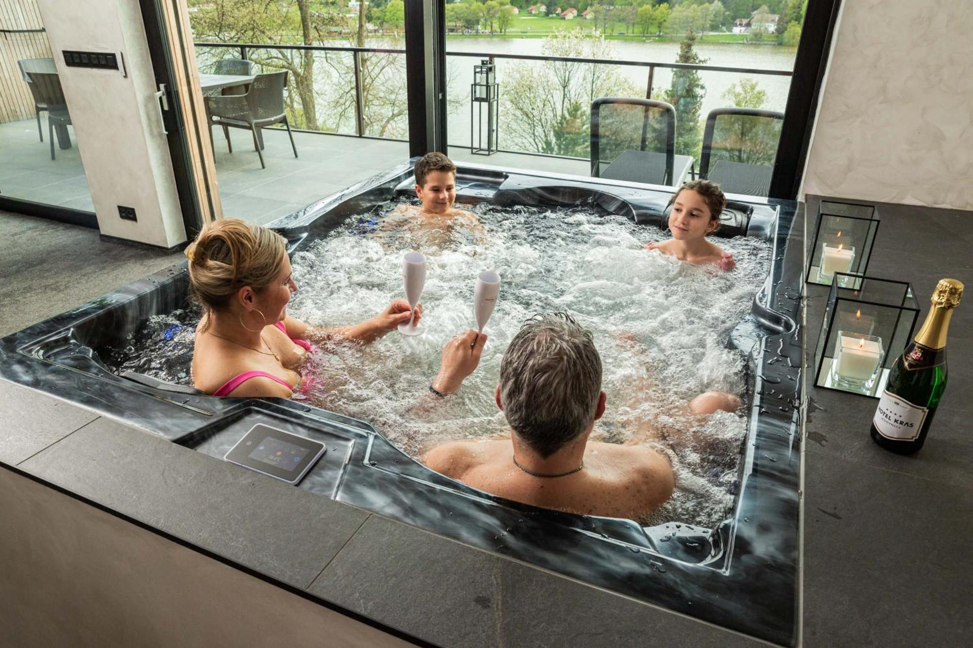 Hotel Kras Едовнице Экстерьер фото