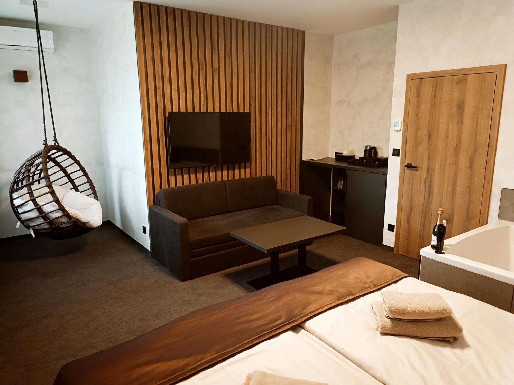 Hotel Kras Едовнице Экстерьер фото